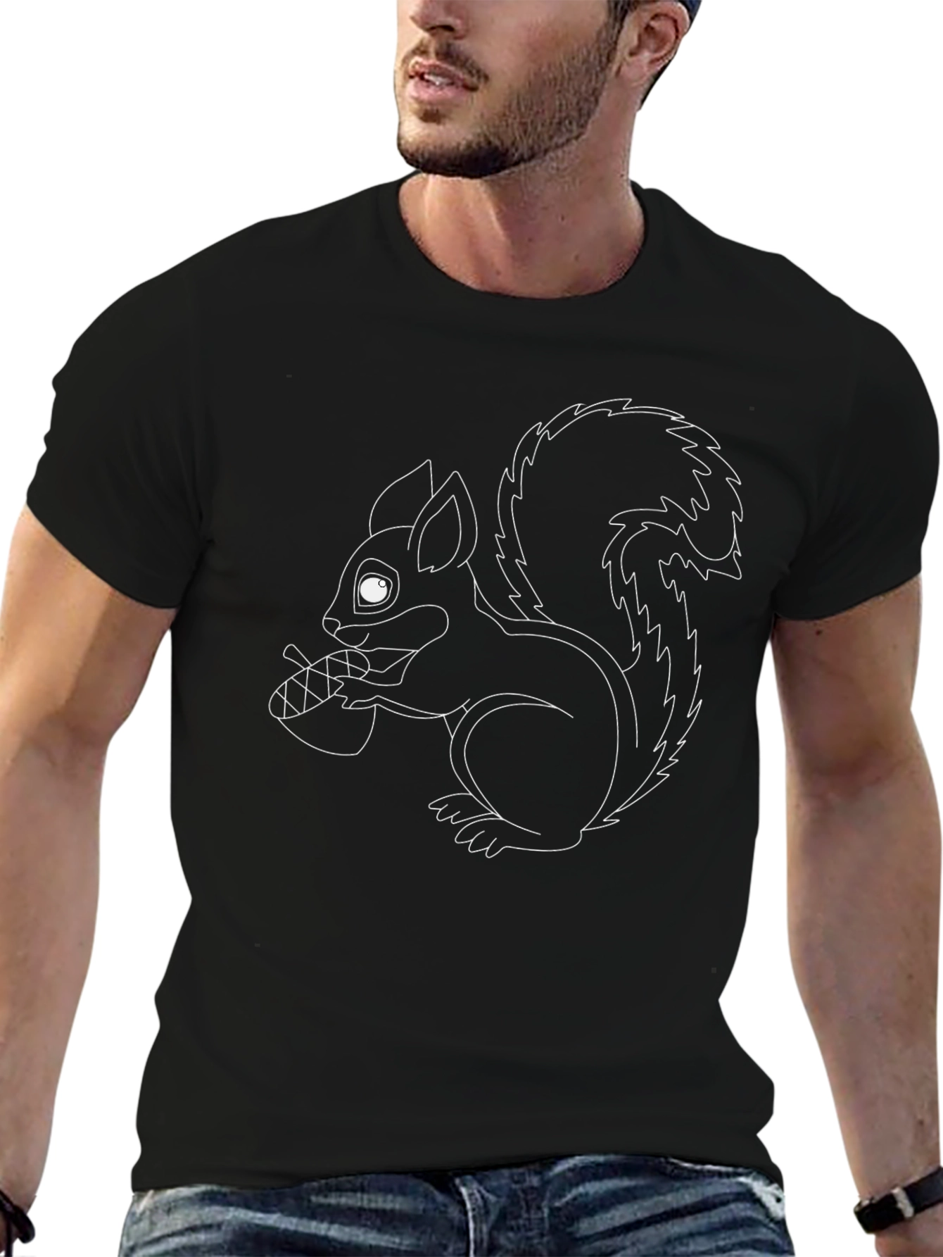 Squirrel Outline Graphic Tee - Black
