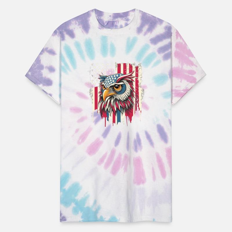 Eagle owl is printed on the USA flag