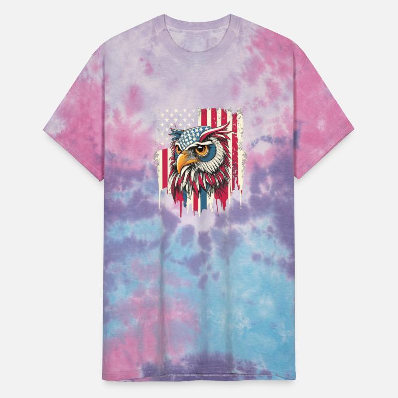 Eagle owl is printed on the USA flag