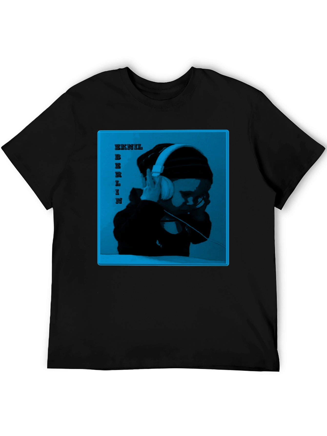 EKnil Berlin Graphic Tee - Black