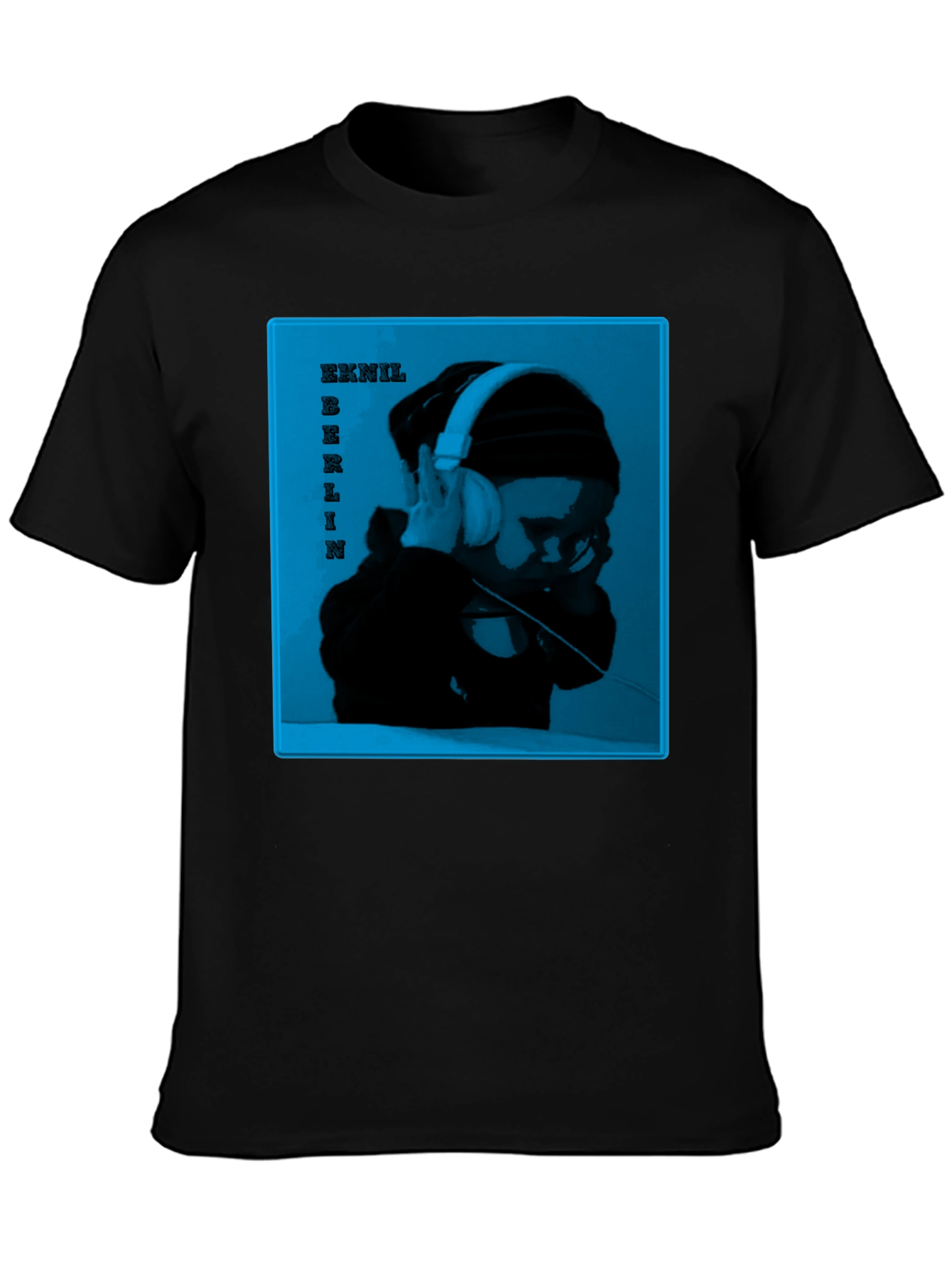 EKnil Berlin Graphic Tee - Black