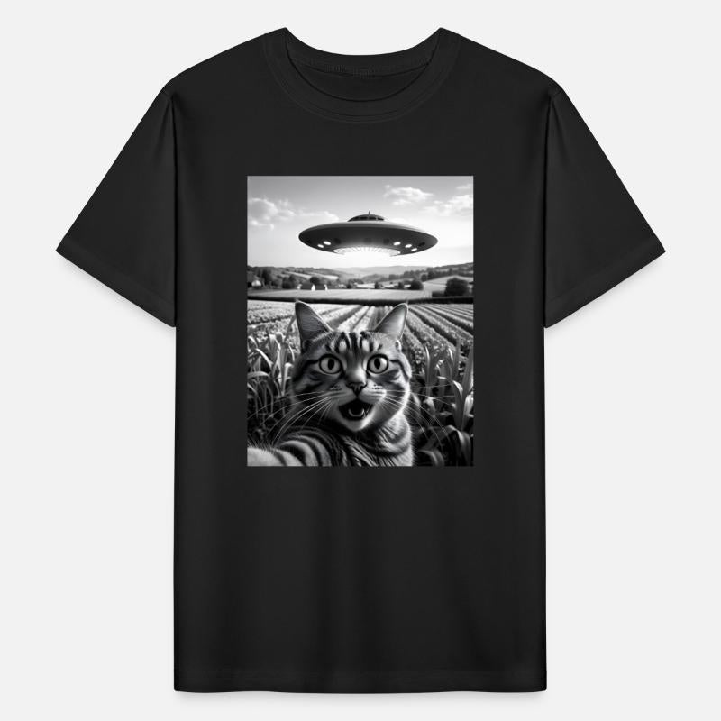 Ufo cat : Cat's Out-of-This-World Selfie